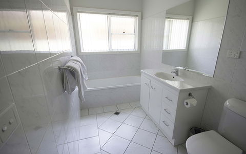 Best Western Plus Charles Sturt Suites And Apartments - Hobart Tourism 13