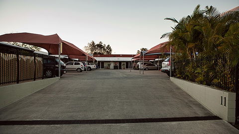 BEST WESTERN Caboolture Central Motor Inn - Tourism TAS 3