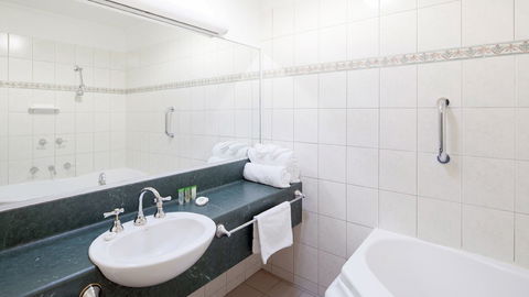 BEST WESTERN Crystal Inn - Tourism TAS 4