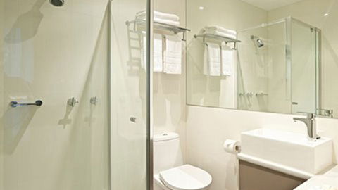 BEST WESTERN PLUS Travel Inn Hotel - Hobart Tourism 1