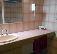 BEST WESTERN Pines Country Club Motor Inn - Hobart Tourism