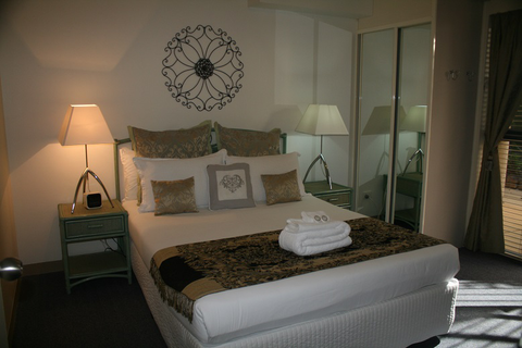 Nelson Bay Breeze Holiday Apartments - Tourism TAS 3