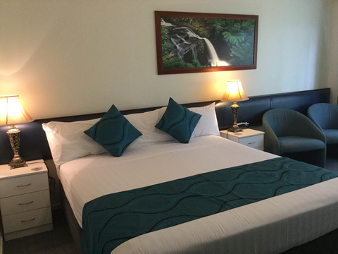 Poinciana Motel - Tourism TAS 3