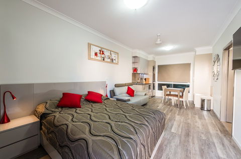 Athena Motel Apartments - Hobart Tourism 7