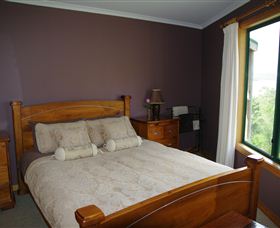 Viewenmore Villa Bed & Breakfast - Tourism TAS 1