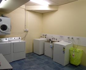 Mayfair Plaza Motel - Tourism TAS 4
