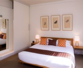 TWOFOURTWO Boutique Apartments - Hobart Tourism 3