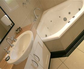 Graham Apartments - Hobart Tourism 4