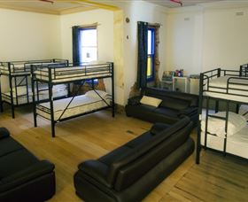 Backpackers Imperial Hotel - Tourism TAS 5