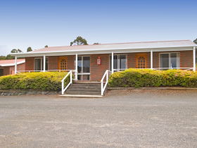 Kermandie Lodge - Tourism TAS 1