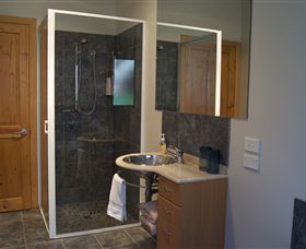 Inala Country Accommodation - Tourism TAS 2