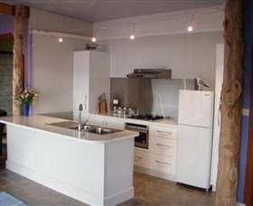 Larus Waterfront Cottage - Tourism TAS 2