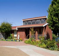 Waterside Accommodation - Derwent Retreat - Tourism TAS