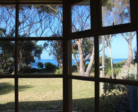 Anchlia Waterfront Cottages - Tourism TAS 3