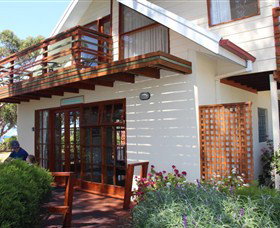 Anchlia Waterfront Cottages - Tourism TAS 1
