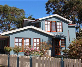 Anchlia Waterfront Cottages - Tourism TAS 4