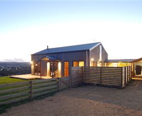 Aquila Barn - Hobart Tourism 3