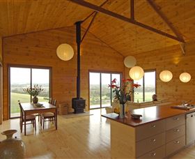 Aquila Barn - Hobart Tourism 1