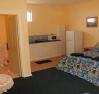 Penguin Holiday Apartments - Tourism TAS