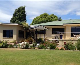 Beachway Motel + Restaurant - Tourism TAS 0