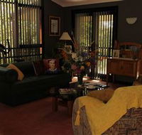 Asimatree Bed  Breakfast and Art Garden - Hobart Tourism