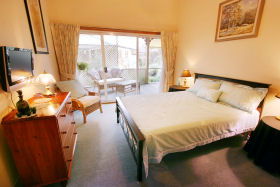 B & B At Winterbrook - Tourism TAS 0