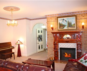 Mount Roland Country Lodge - Tourism TAS 3