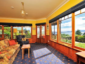Beauty Point's Pomona Spa Cottages - Tourism TAS 1