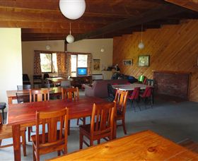 Strahan Backpackers  - Tourism TAS 3