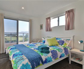 Seymour Waves - Tourism TAS 1
