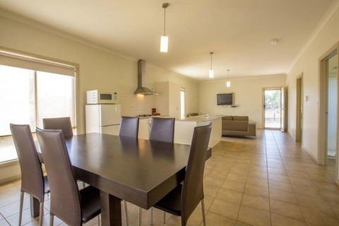 Mungo Lodge - Hobart Tourism 17