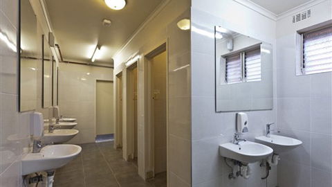 City Centre Budget Hotel - Tourism TAS 0