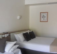 Burkes Hotel Motel