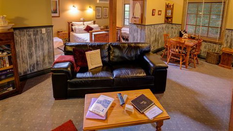 Trawool Cottages & Farmstay - Tourism TAS 6