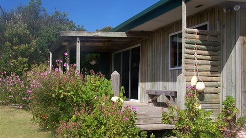 Clifton Beach Lodge - Tourism TAS 3