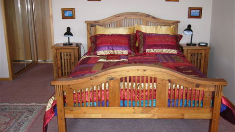 Surfcoast Cottages - Tourism TAS 5