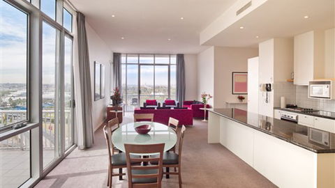 Adina Apartment Hotel Melbourne, Flinders Street - Hobart Tourism 2