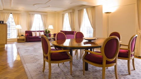 Vibe Savoy Hotel Melbourne - Tourism TAS 6