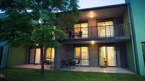 Quest Sale Serviced Apartments - Tourism TAS 6