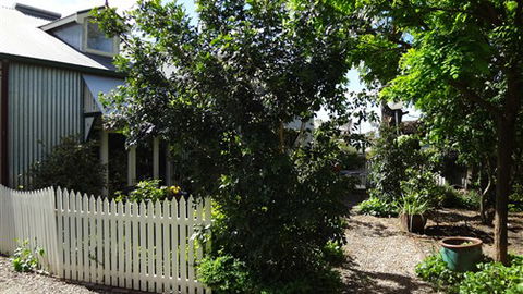 Carlyle House Rutherglen - Hobart Tourism 3