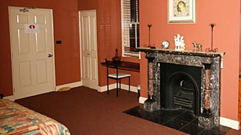Grand Central Accommodation B&B Cobden - Tourism TAS 1