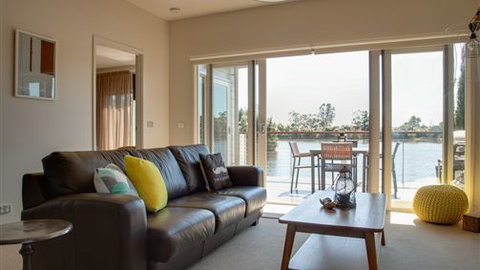 Lakeside Villas At Crittenden Estate - Tourism TAS 2