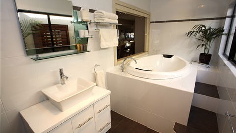 Alpine Country Cottages - Hobart Tourism 4