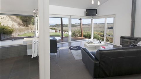 Anchors Beach House - Tourism TAS 6