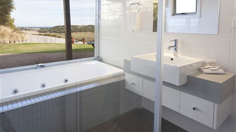 Anchors Beach House - Tourism TAS 7