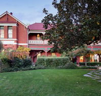 Alzburg Resort Mansfield - Hobart Tourism