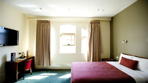 Ibis Styles Melbourne, The Victoria Hotel - Tourism TAS 1