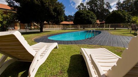 Advance Motel - Tourism TAS 3