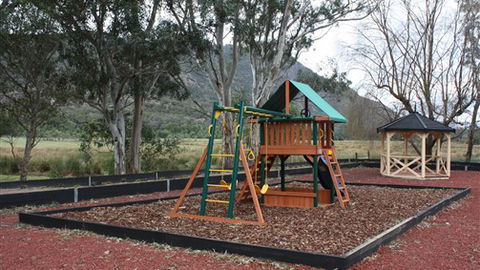 Country Plaza Halls Gap - Tourism TAS 2