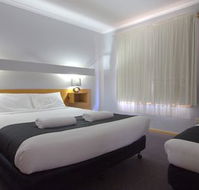 Blue Whale Motor Inn  Apartments
